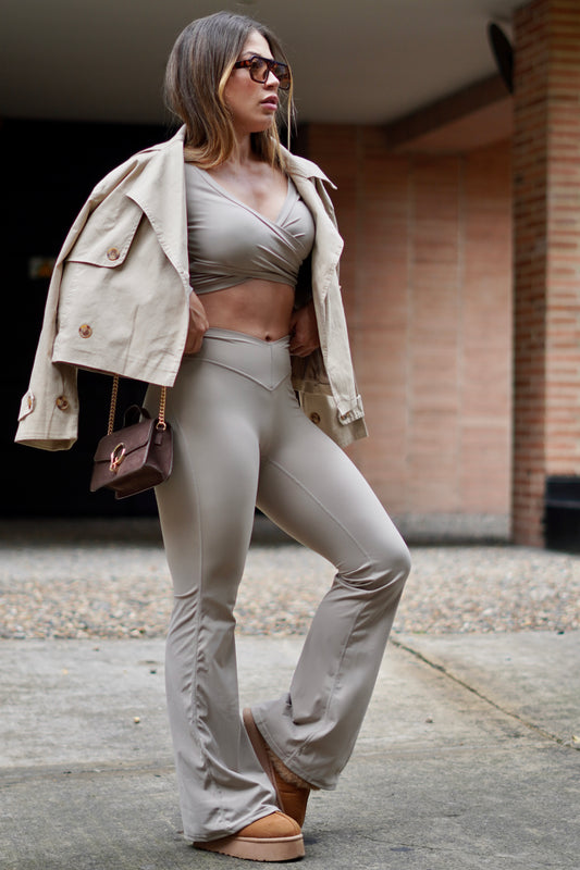 Set Core - Beige (Top + Pantalón)