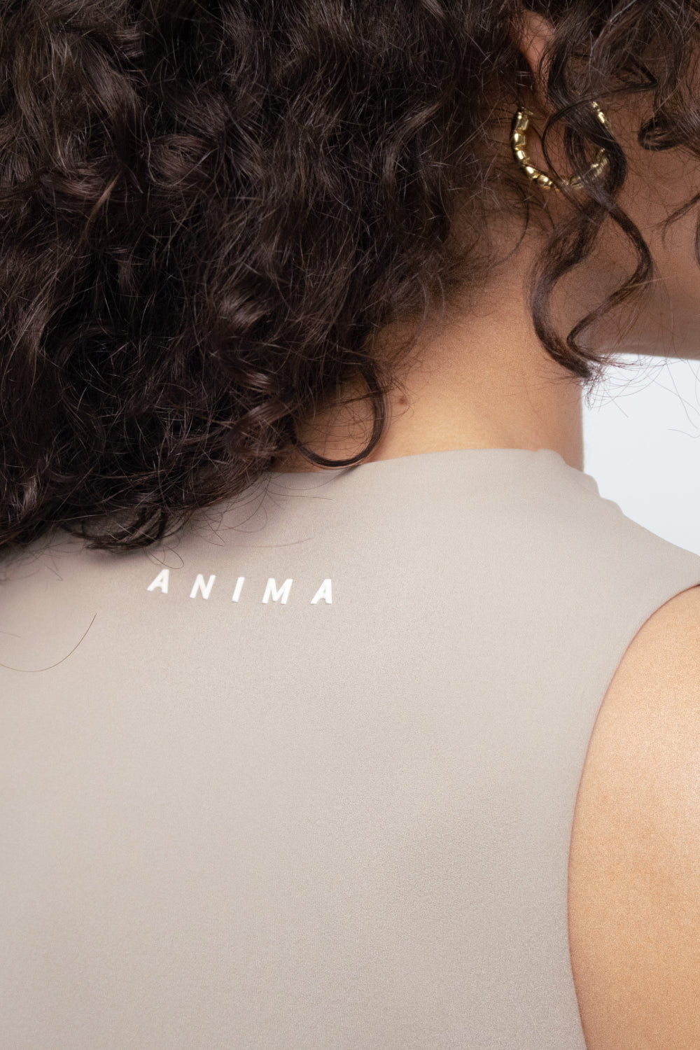 Vestido Rally Beige ANIMA - detalle espalda